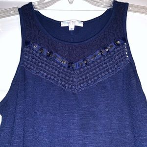 Nice Flowy navy blue sleeveless top